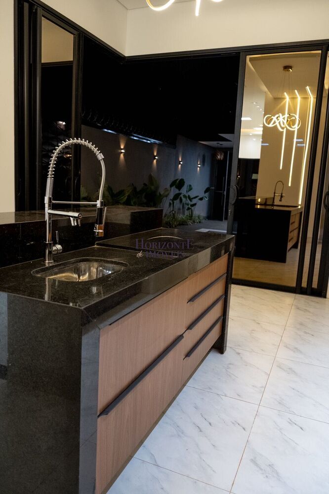 Casa à venda com 3 quartos, 166m² - Foto 12