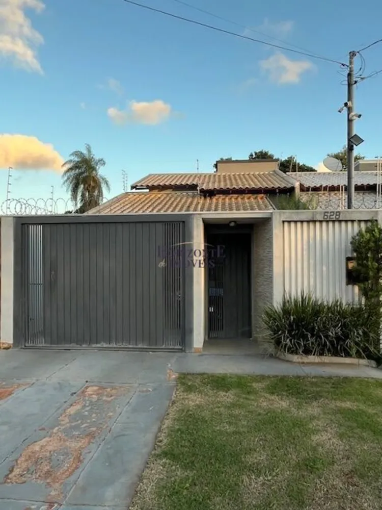 Casa, 3 quartos, 200 m² - Foto 1