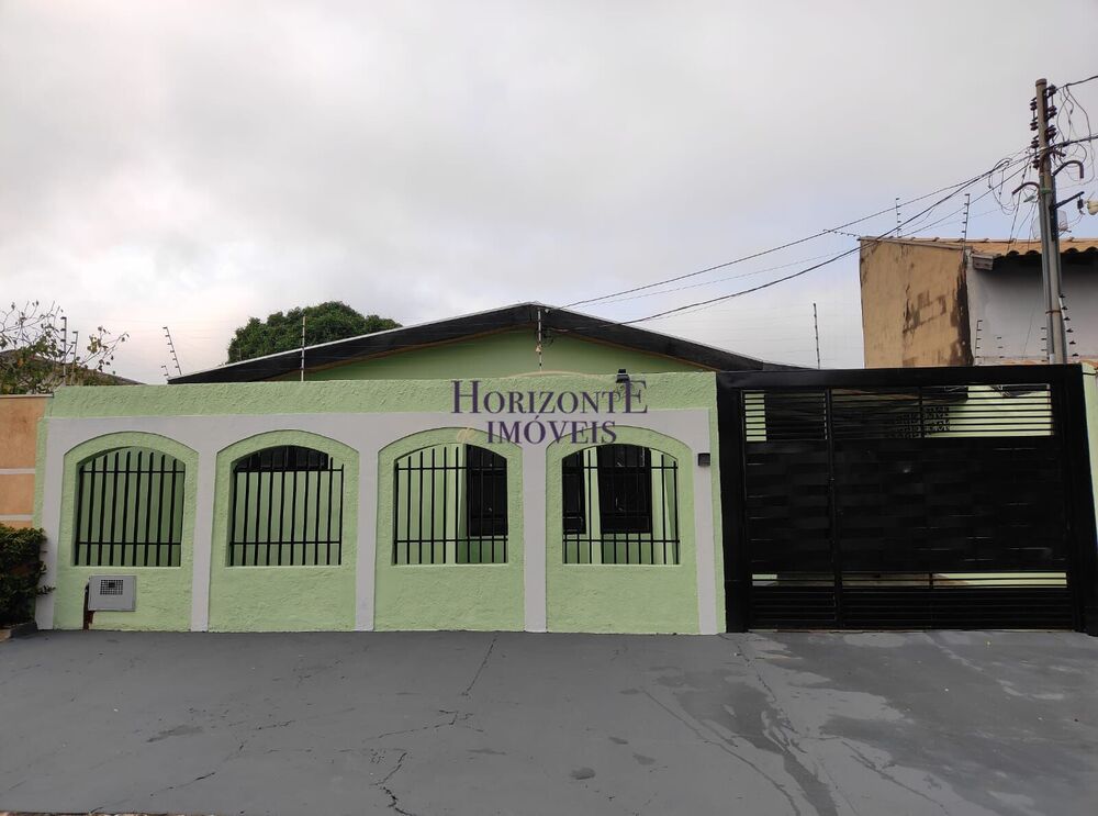 Casa à venda com 3 quartos, 116m² - Foto 1