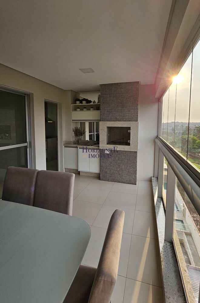 Apartamento à venda com 3 quartos, 107m² - Foto 4