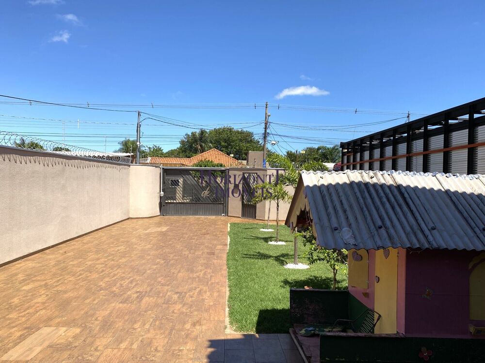 Casa, 2 quartos, 248 m² - Foto 2