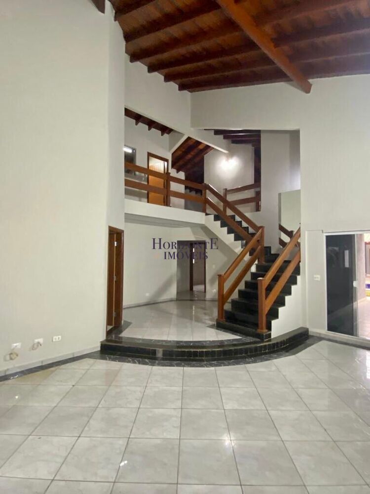 Casa à venda com 4 quartos, 218m² - Foto 4