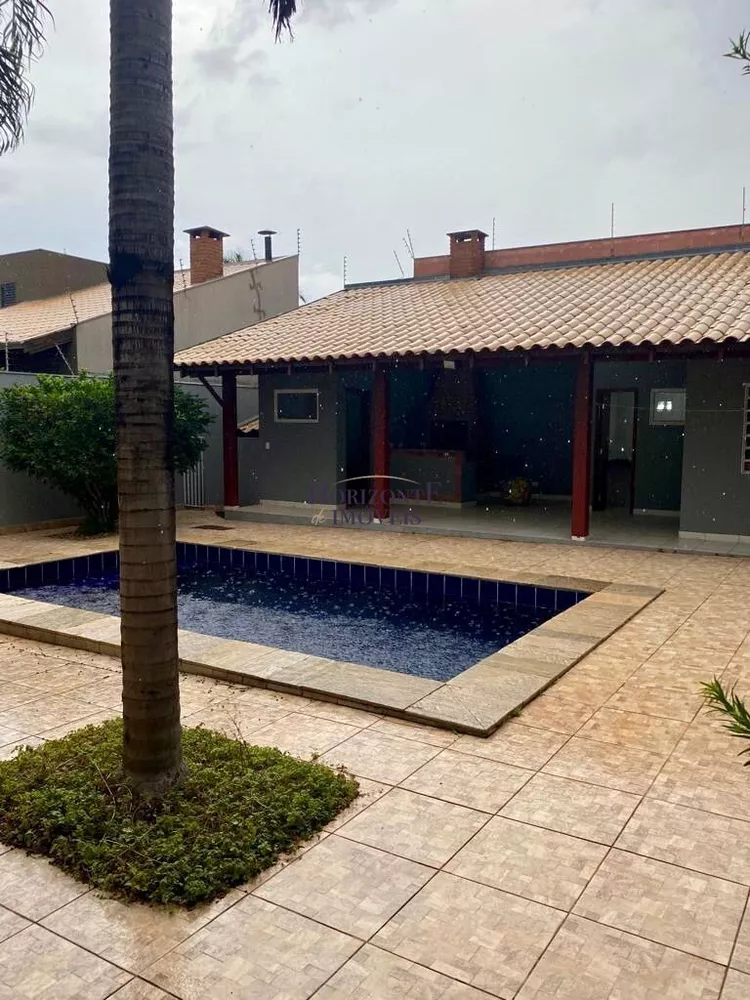 Casa, 4 quartos, 218 m² - Foto 8