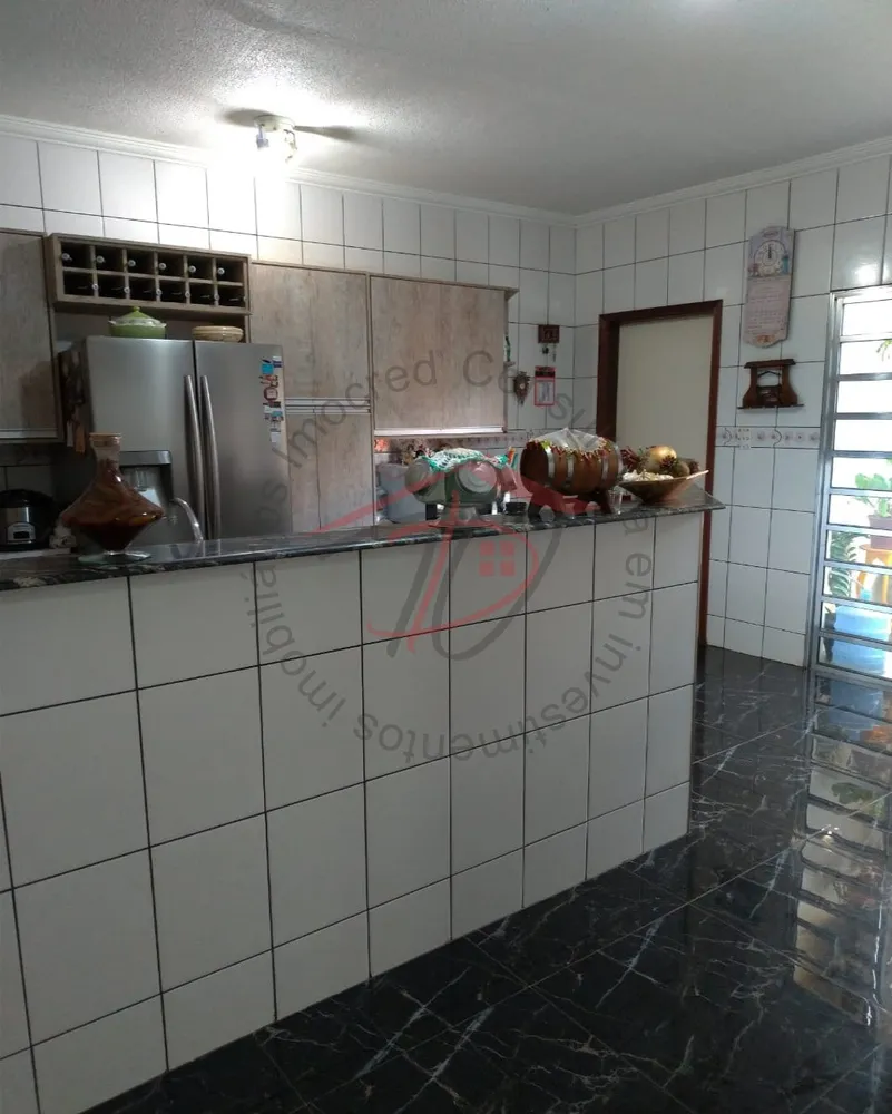 Casa, 3 quartos, 168 m² - Foto 1