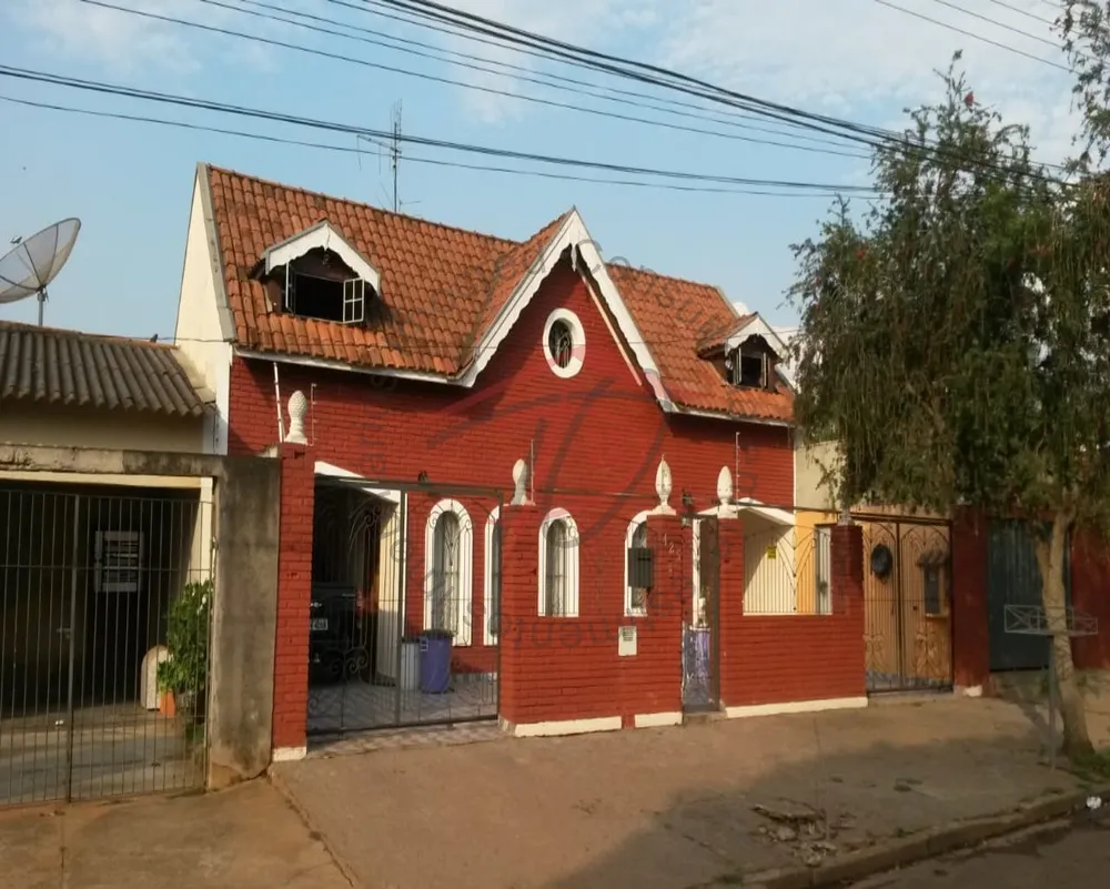 Casa, 5 quartos, 240 m² - Foto 1