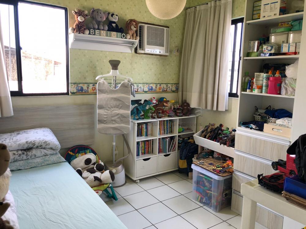 Apartamento à venda com 2 quartos, 67m² - Foto 2