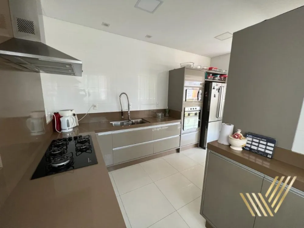 Apartamento, 4 quartos, 241 m² - Foto 2