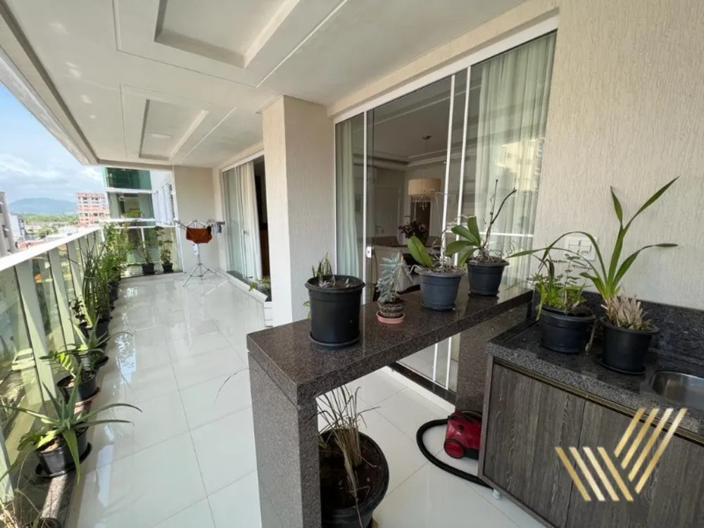 Apartamento, 4 quartos, 241 m² - Foto 4