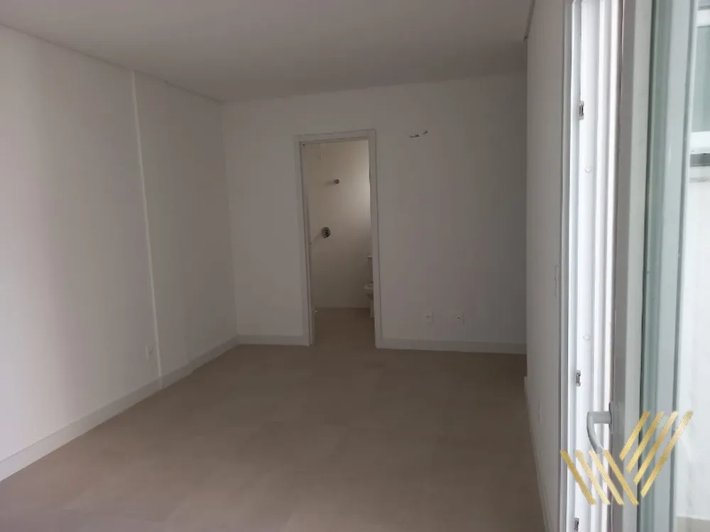 Cobertura, 3 quartos, 249 m² - Foto 15