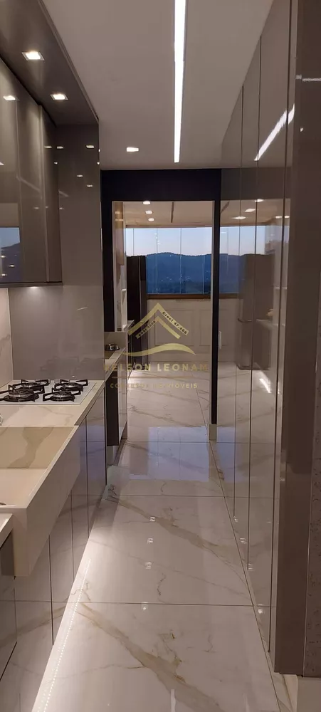 Cobertura, 3 quartos, 221 m² - Foto 8