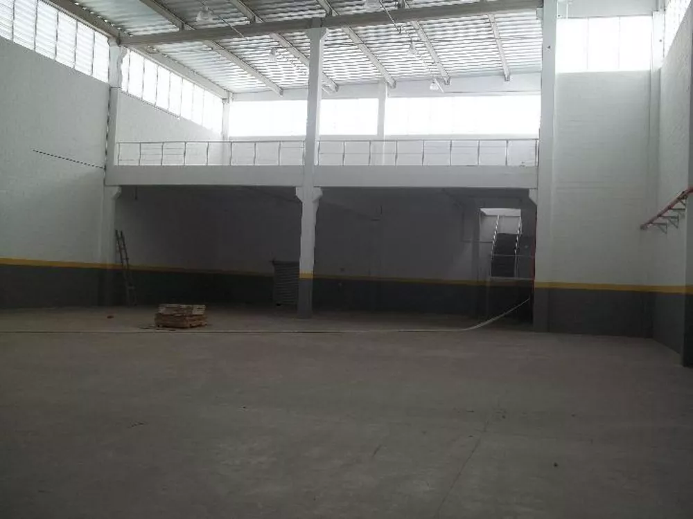 Depósito-Galpão-Armazém para alugar, 1440m² - Foto 3