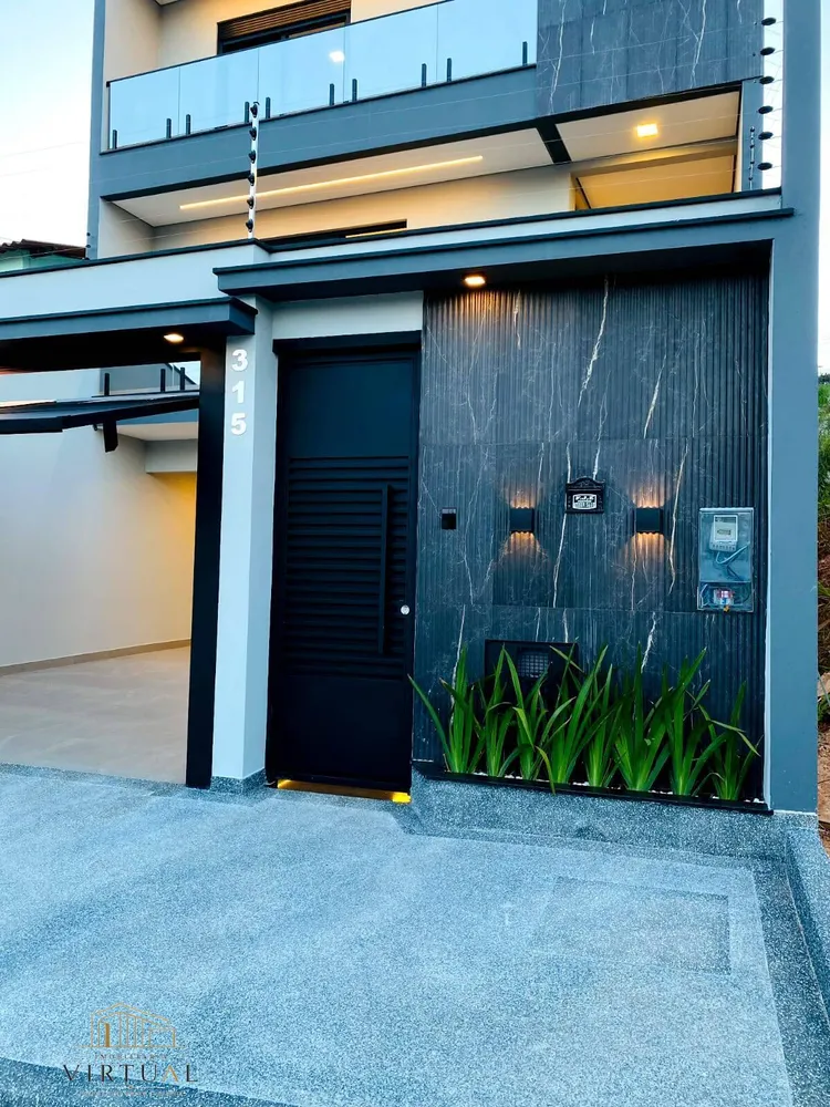 Casa, 3 quartos, 218 m² - Foto 1