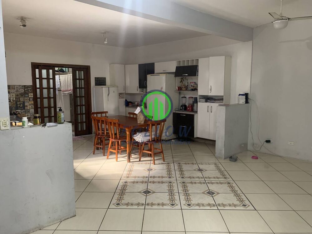 Casa, 2 quartos, 227 m² - Foto 4