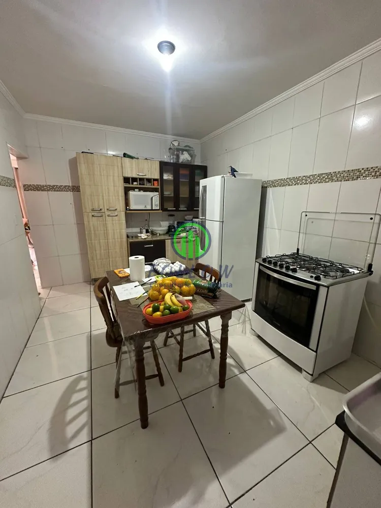 Casa, 2 quartos, 230 m² - Foto 3