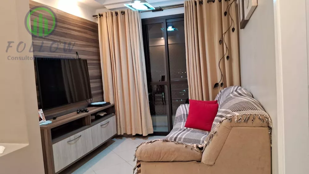 Apartamento à venda com 2 quartos, 62m² - Foto 2