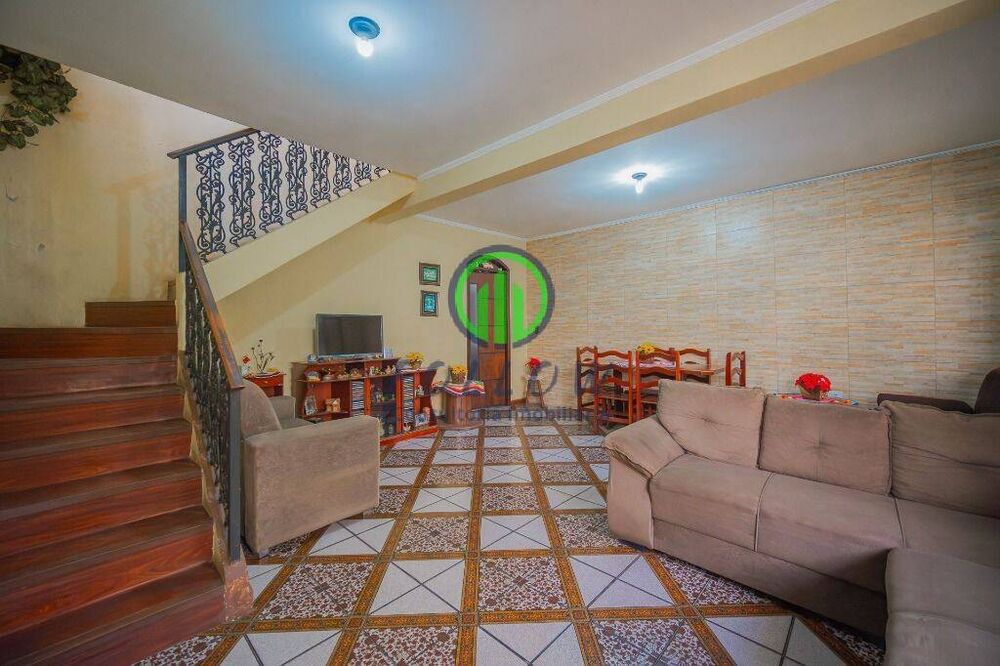 Casa, 5 quartos, 234 m² - Foto 2