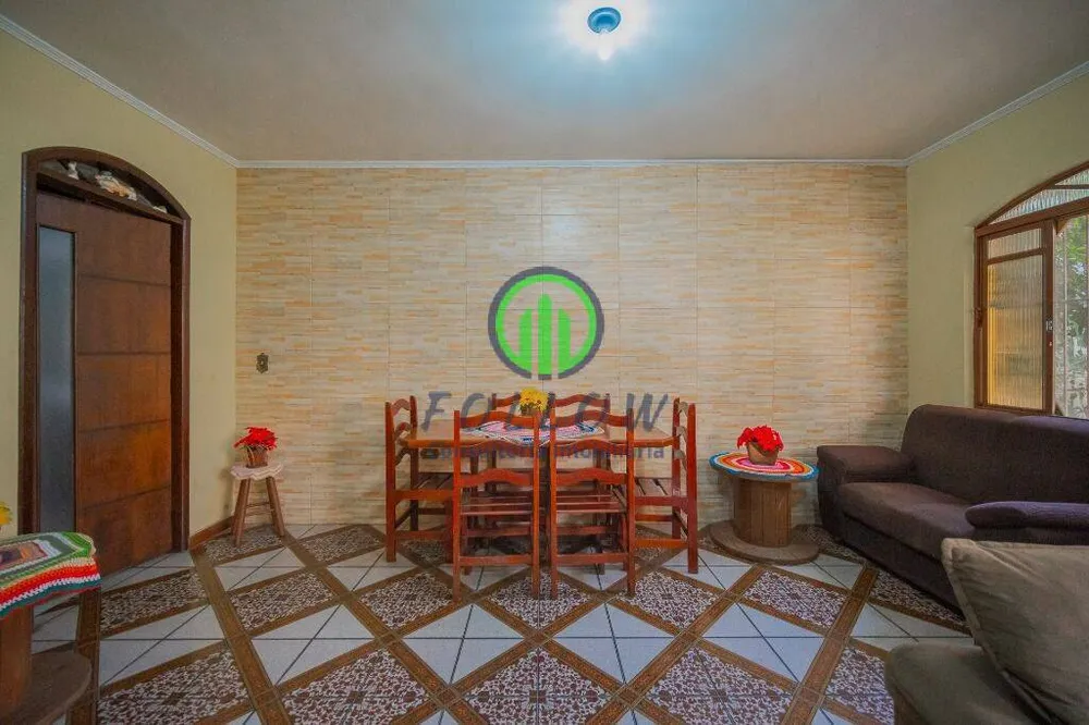 Casa, 5 quartos, 234 m² - Foto 1