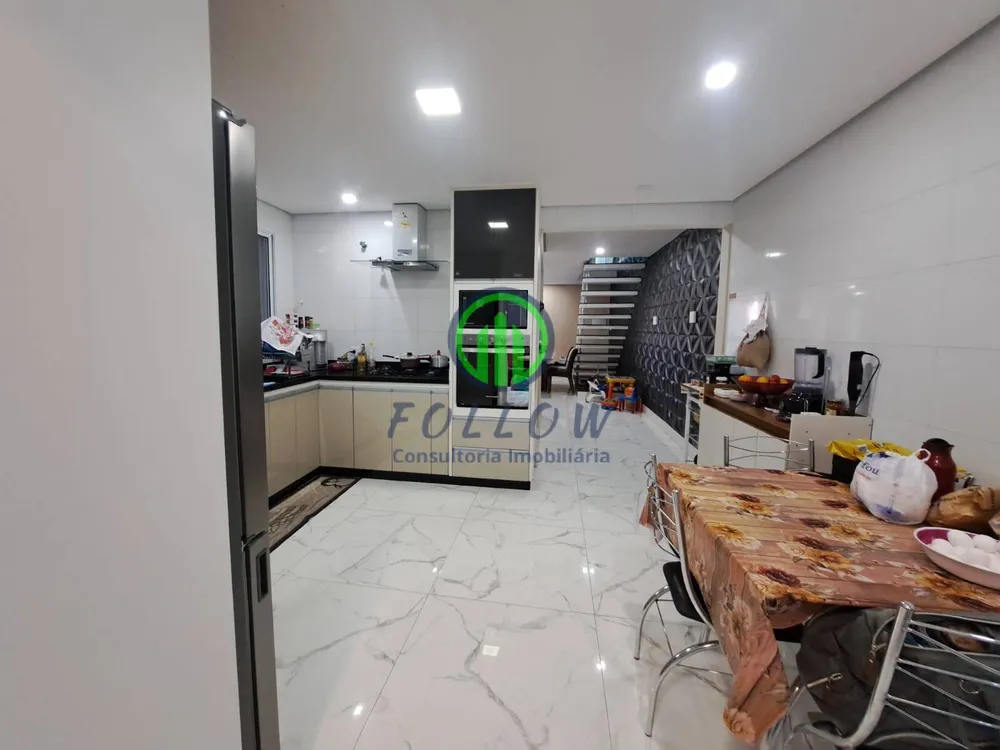 Casa, 3 quartos, 270 m² - Foto 2