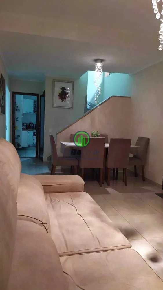 Sobrado, 3 quartos, 201 m² - Foto 1