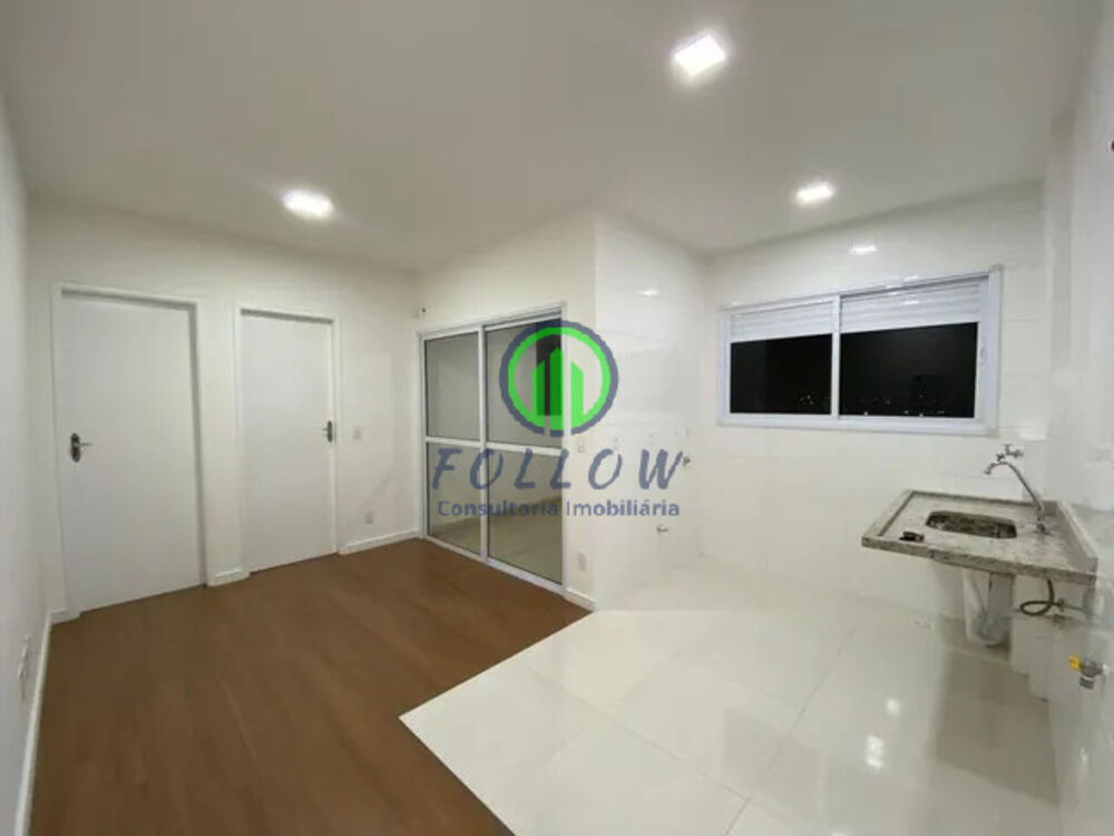 Apartamento à venda com 1 quarto, 34m² - Foto 2