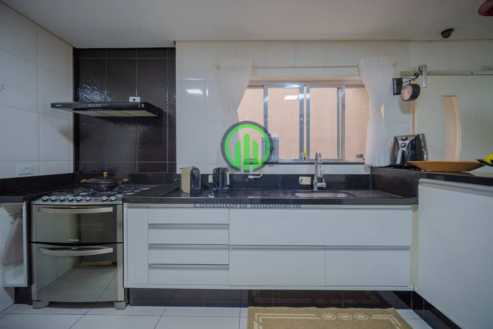 Casa, 3 quartos, 200 m² - Foto 3