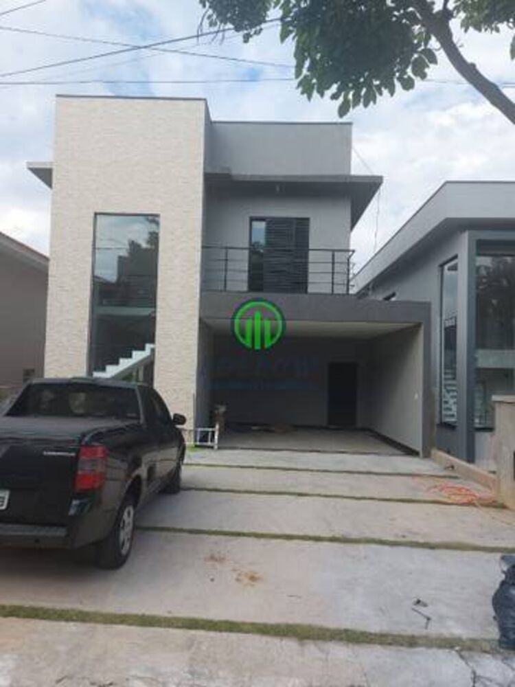 Casa à venda com 3 quartos, 200m² - Foto 2