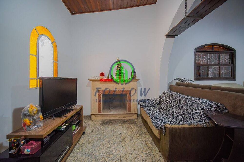 Casa, 4 quartos, 224 m² - Foto 2