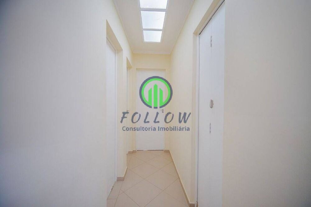 Apartamento à venda com 3 quartos, 74m² - Foto 4