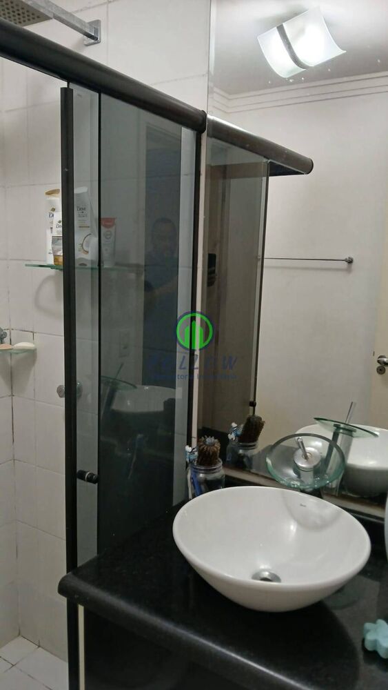 Apartamento à venda com 3 quartos, 65m² - Foto 2