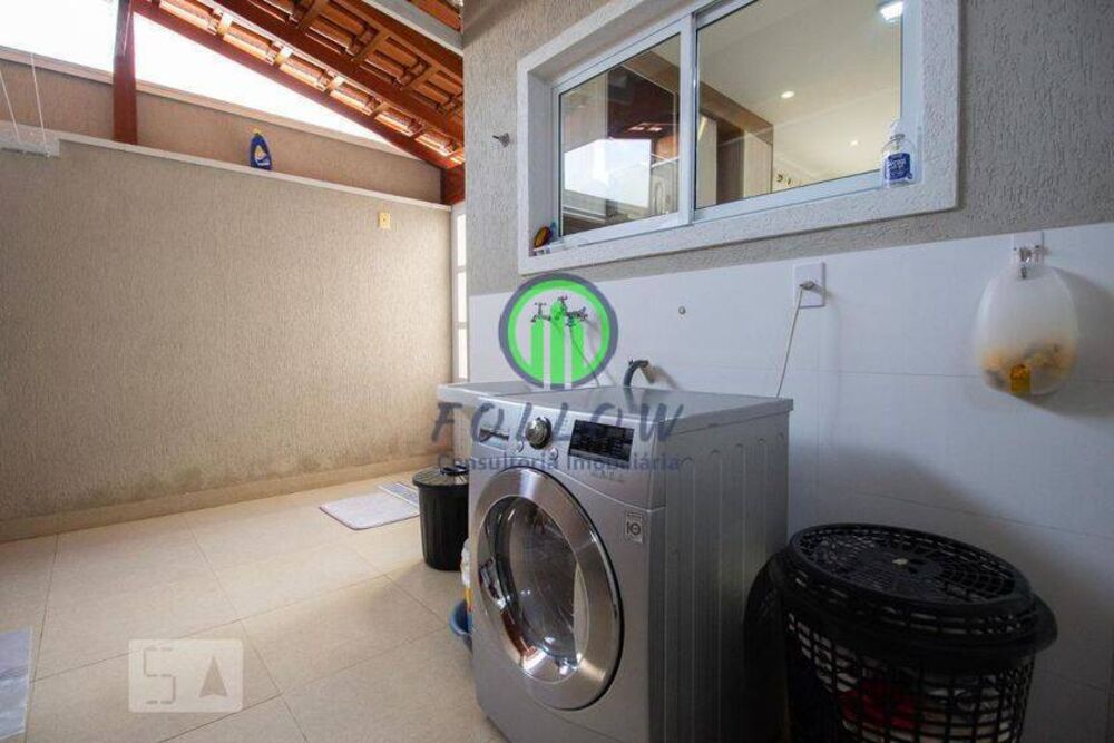 Casa à venda com 3 quartos, 140m² - Foto 11