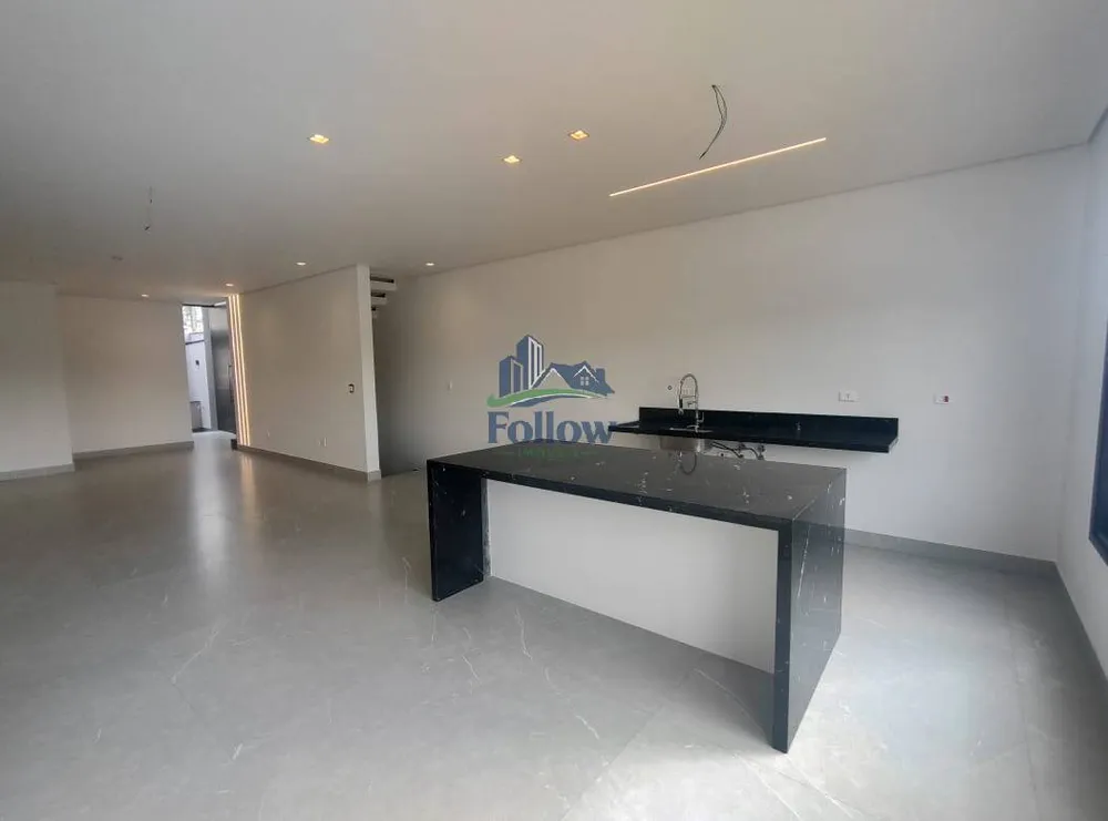 Casa, 3 quartos, 247 m² - Foto 4