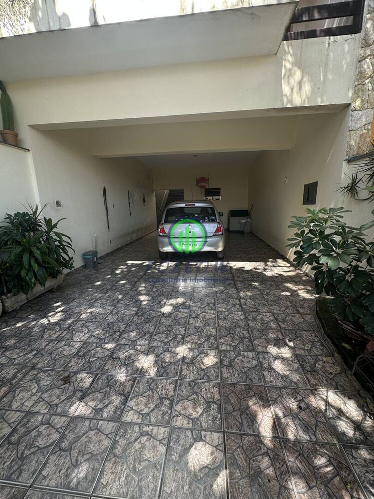 Sobrado à venda com 2 quartos, 225m² - Foto 8