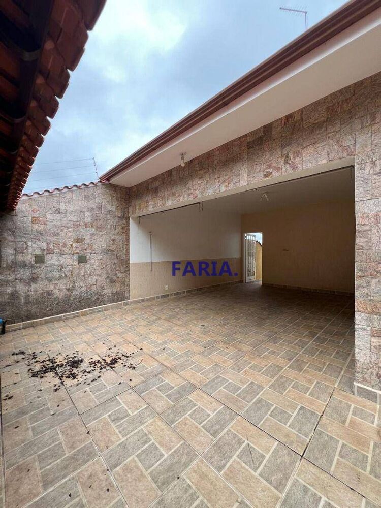 Casa à venda com 4 quartos, 165m² - Foto 1