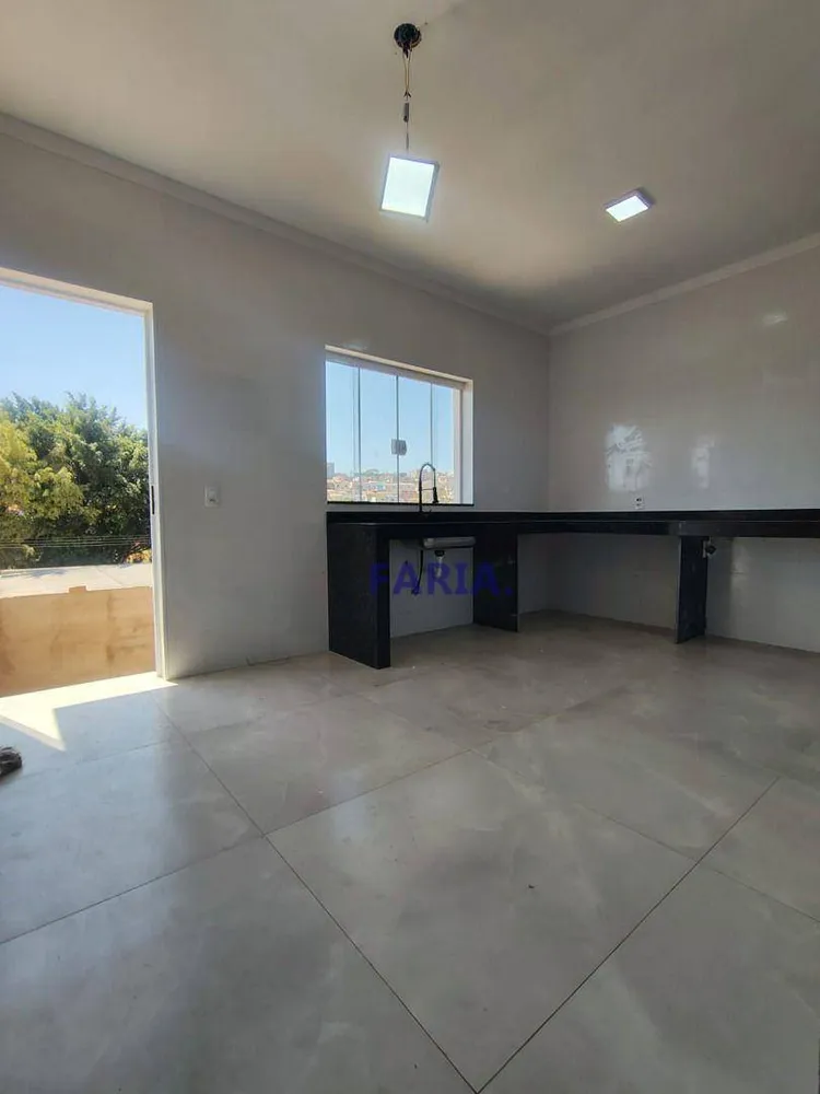 Casa, 3 quartos, 165 m² - Foto 2