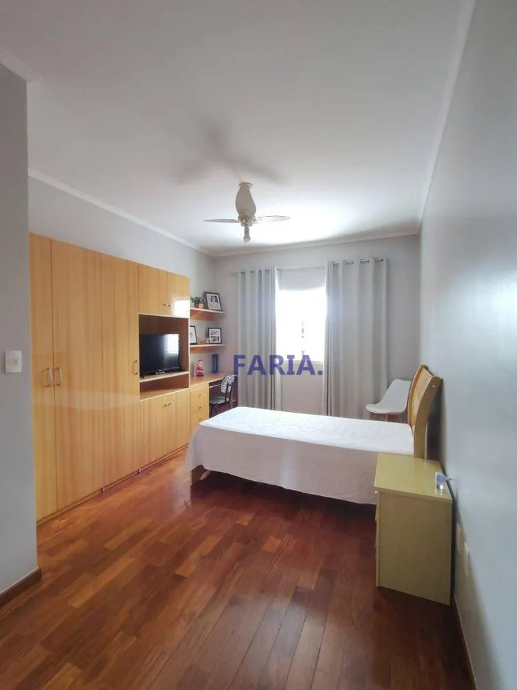 Casa, 3 quartos, 269 m² - Foto 9