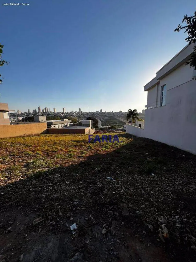 Terreno, 467 m² - Foto 1