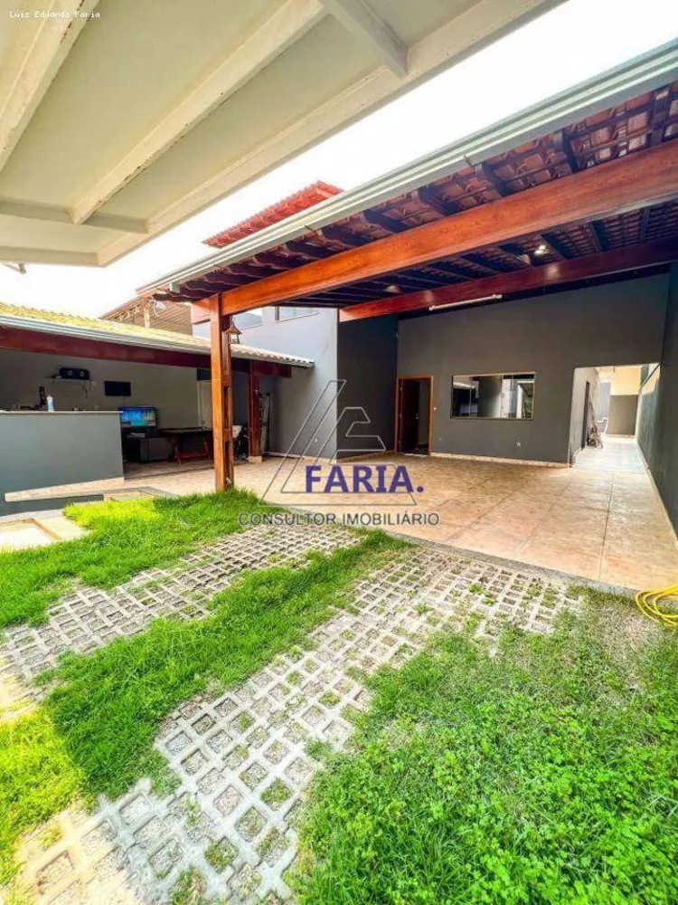 Casa, 4 quartos, 250 m² - Foto 1
