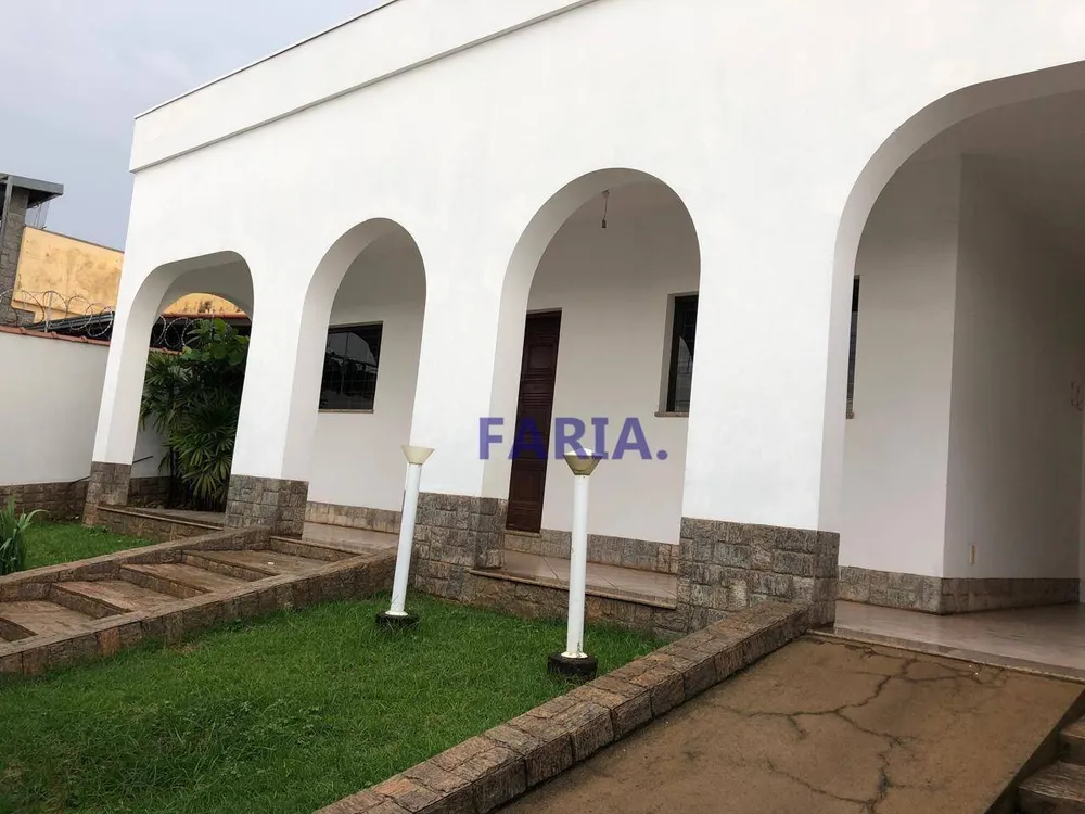 Casa, 4 quartos, 269 m² - Foto 4