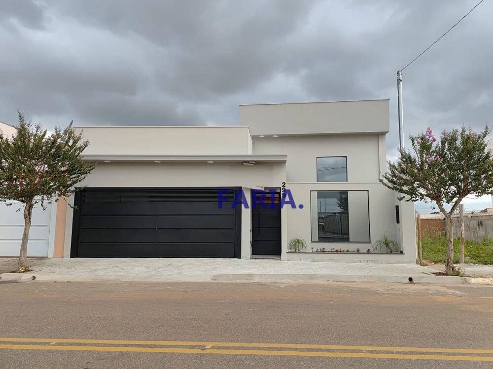 Casa, 3 quartos, 190 m² - Foto 1