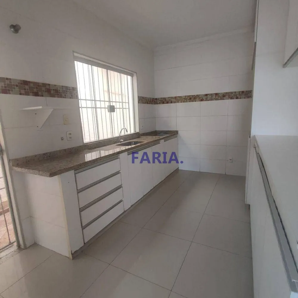 Casa, 3 quartos, 200 m² - Foto 7