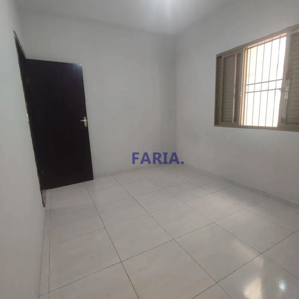 Casa, 3 quartos, 200 m² - Foto 9