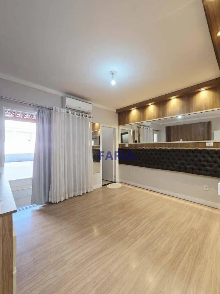 Casa, 3 quartos, 240 m² - Foto 4