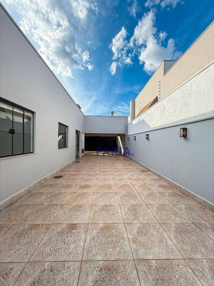Casa, 3 quartos, 151 m² - Foto 3