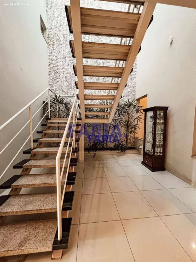 Casa, 4 quartos, 290 m² - Foto 7