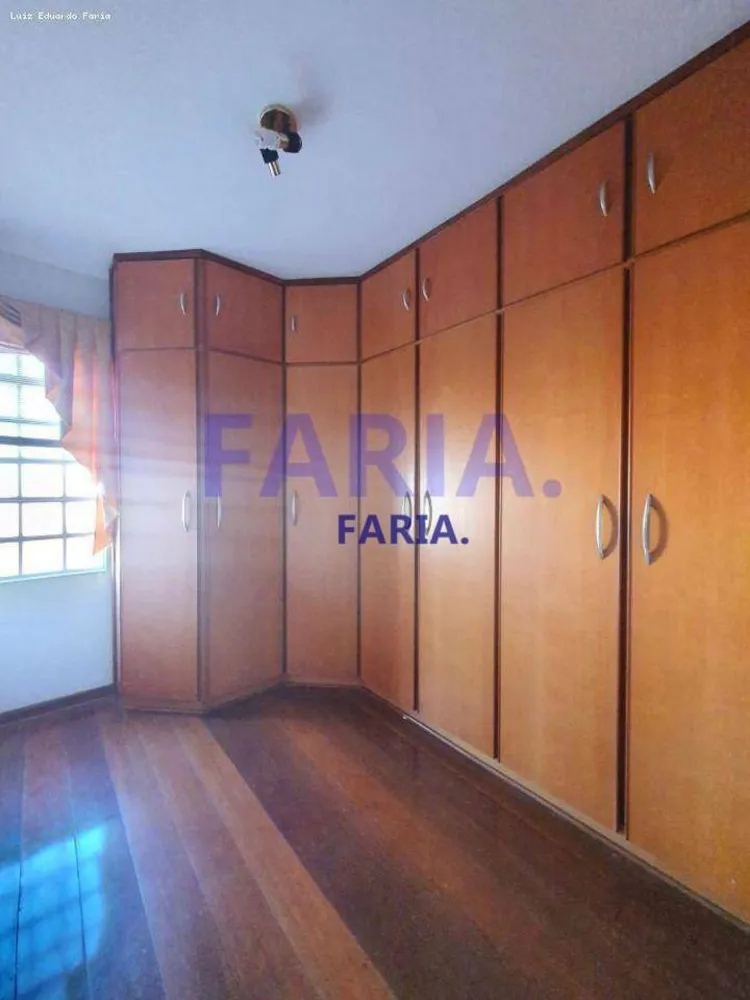 Casa, 5 quartos, 145 m² - Foto 11