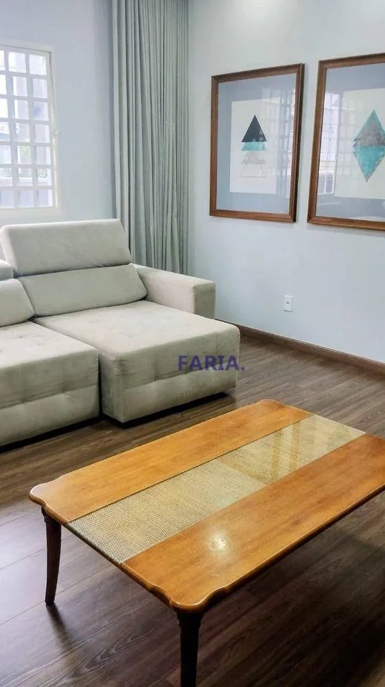 Casa, 3 quartos, 200 m² - Foto 1
