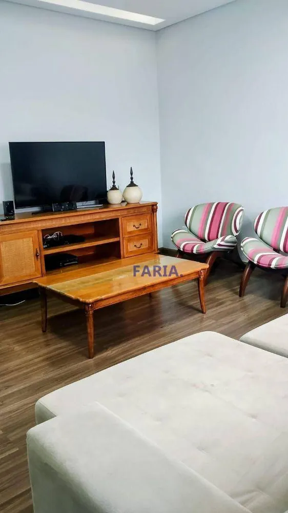Casa, 3 quartos, 200 m² - Foto 2