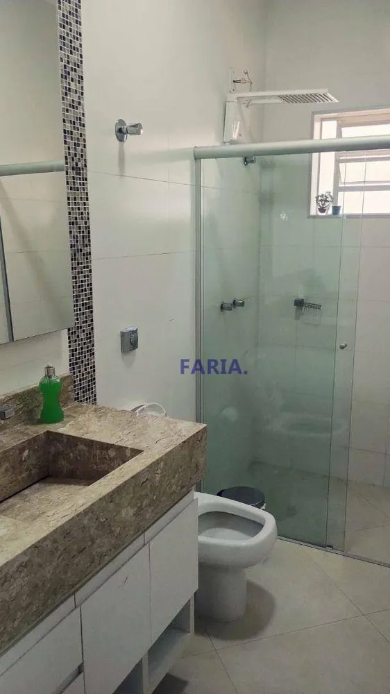 Casa, 3 quartos, 200 m² - Foto 13