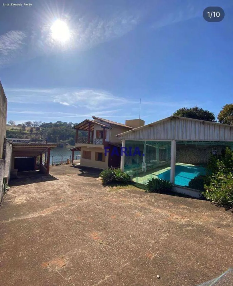 Chácara, 3 quartos, 1100 m² - Foto 1
