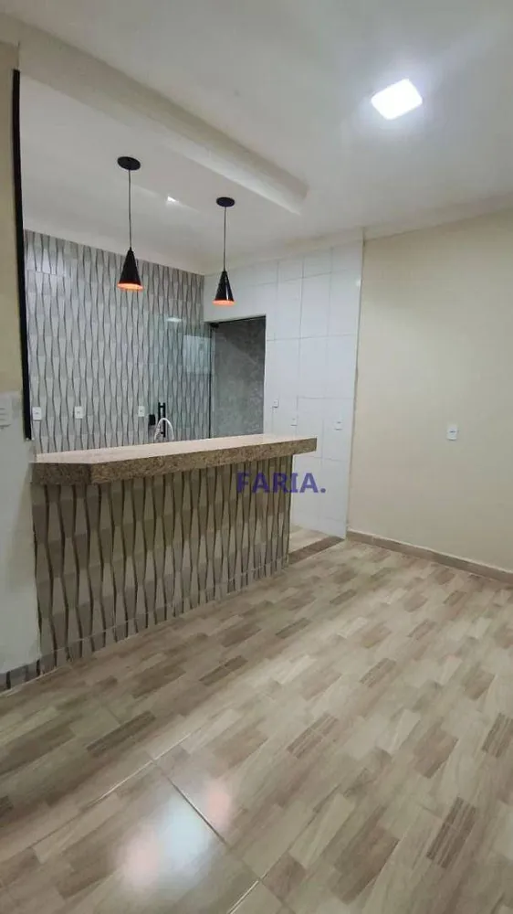Casa, 2 quartos, 70 m² - Foto 1